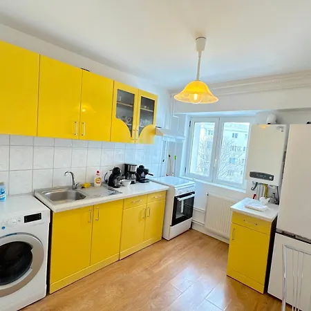 Apartment Aviatiei -mall Promenada-semineu -self Check-in And Out *