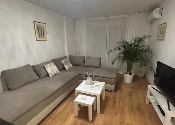 Apartment Aviatiei -mall Promenada-semineu -self Check-in&out Bukarest