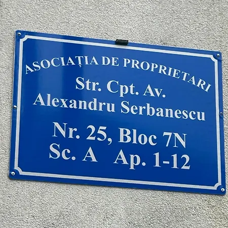 Aviatiei -mall Promenada-semineu *