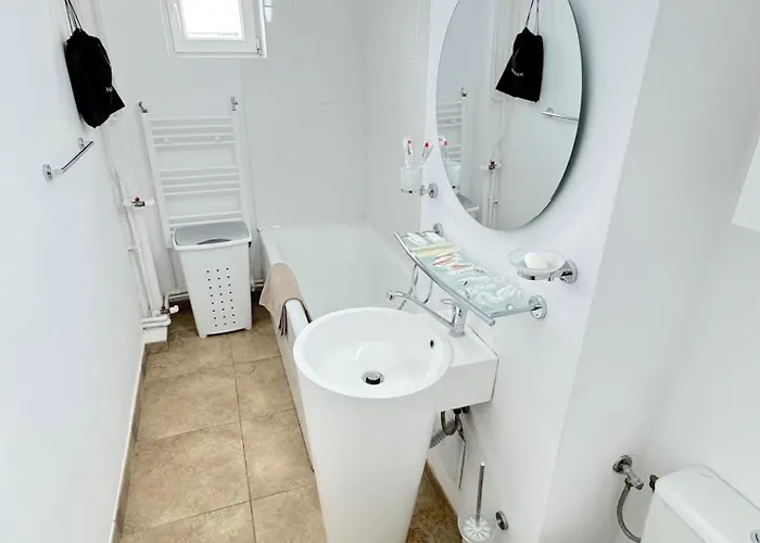 Aviatiei -mall Promenada-semineu