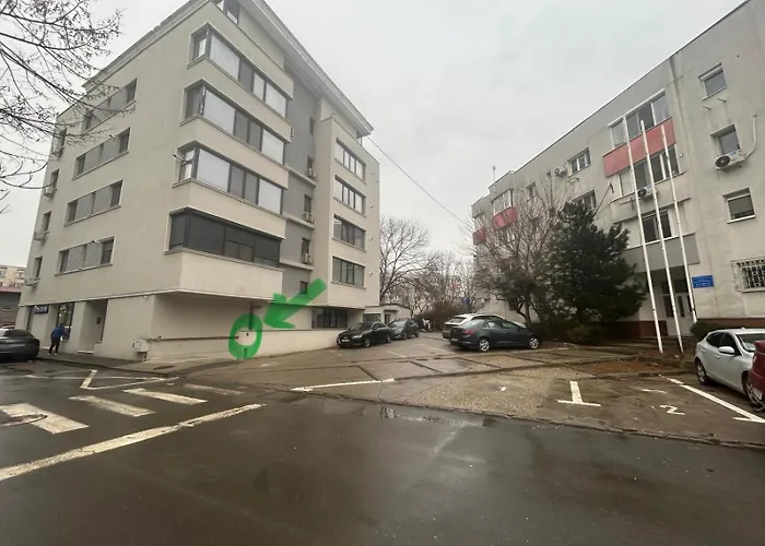 Aviatiei -mall Promenada-semineu