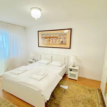 Appartement Aviatiei -mall Promenada-fireplace -self Check In,floor 3 Boekarest