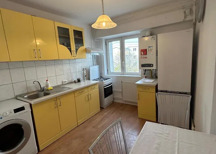 Apartament Aviatiei -mall Promenada-semineu Bucureşti