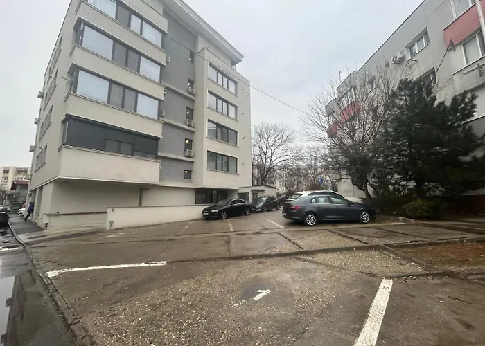 Aviatiei -mall Promenada-semineu