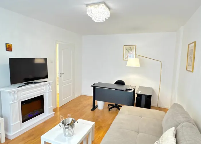 Aviatiei -mall Promenada-semineu -self Check-in And Out ブカレスト