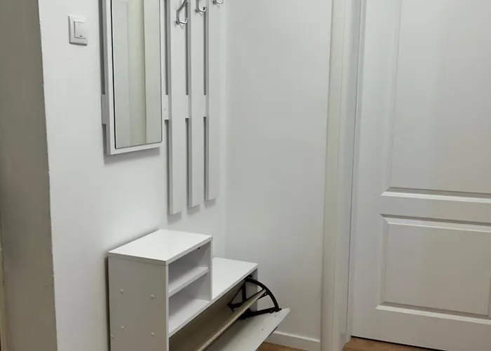 Aviatiei -mall Promenada-semineu -self Check-in And Out ブカレスト